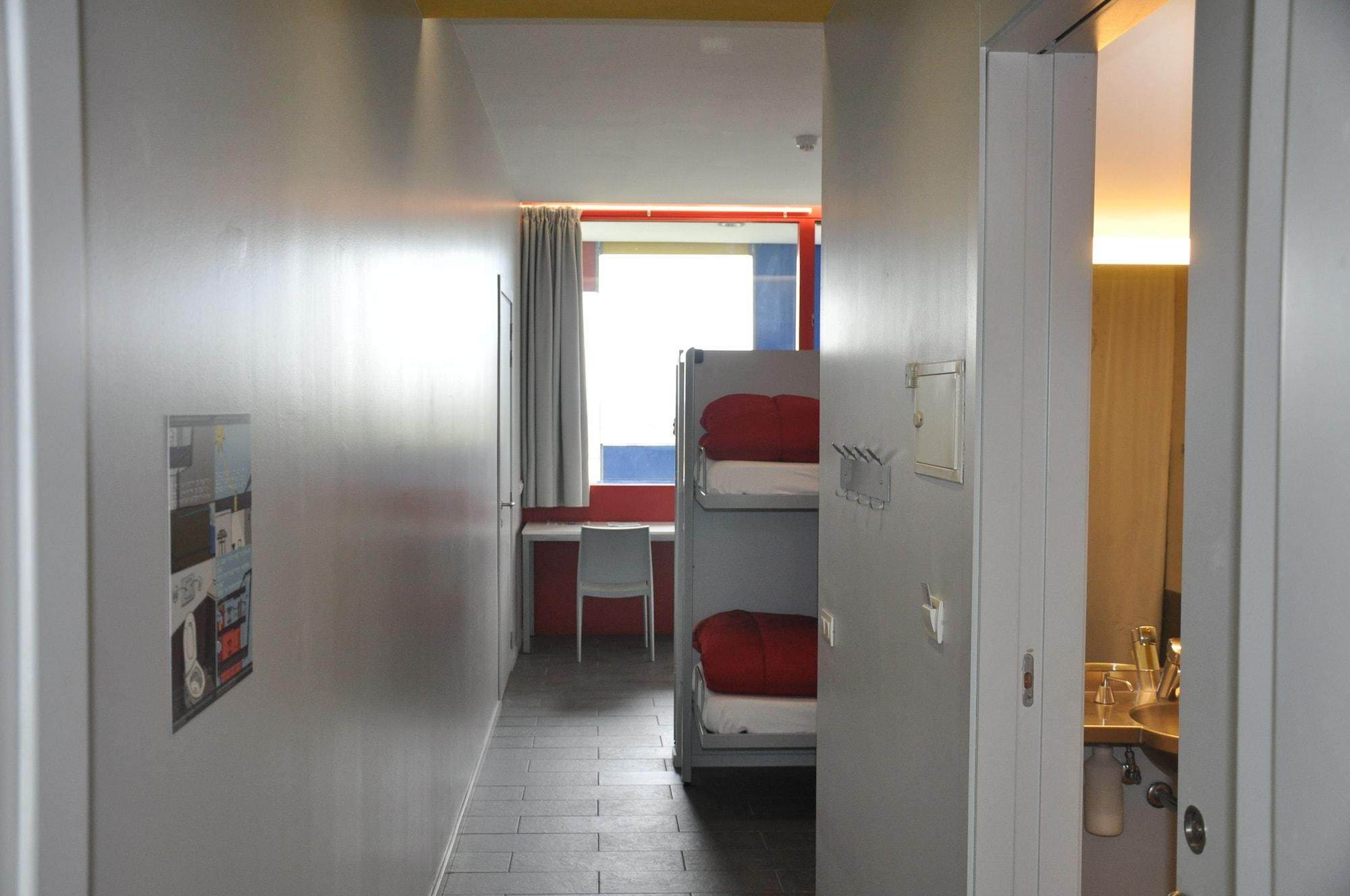 เซ็นเตอร์ เอลไปล อัลเบร์เก Hostel เอลปรัตเดยูเบรกัต ภายนอก รูปภาพ